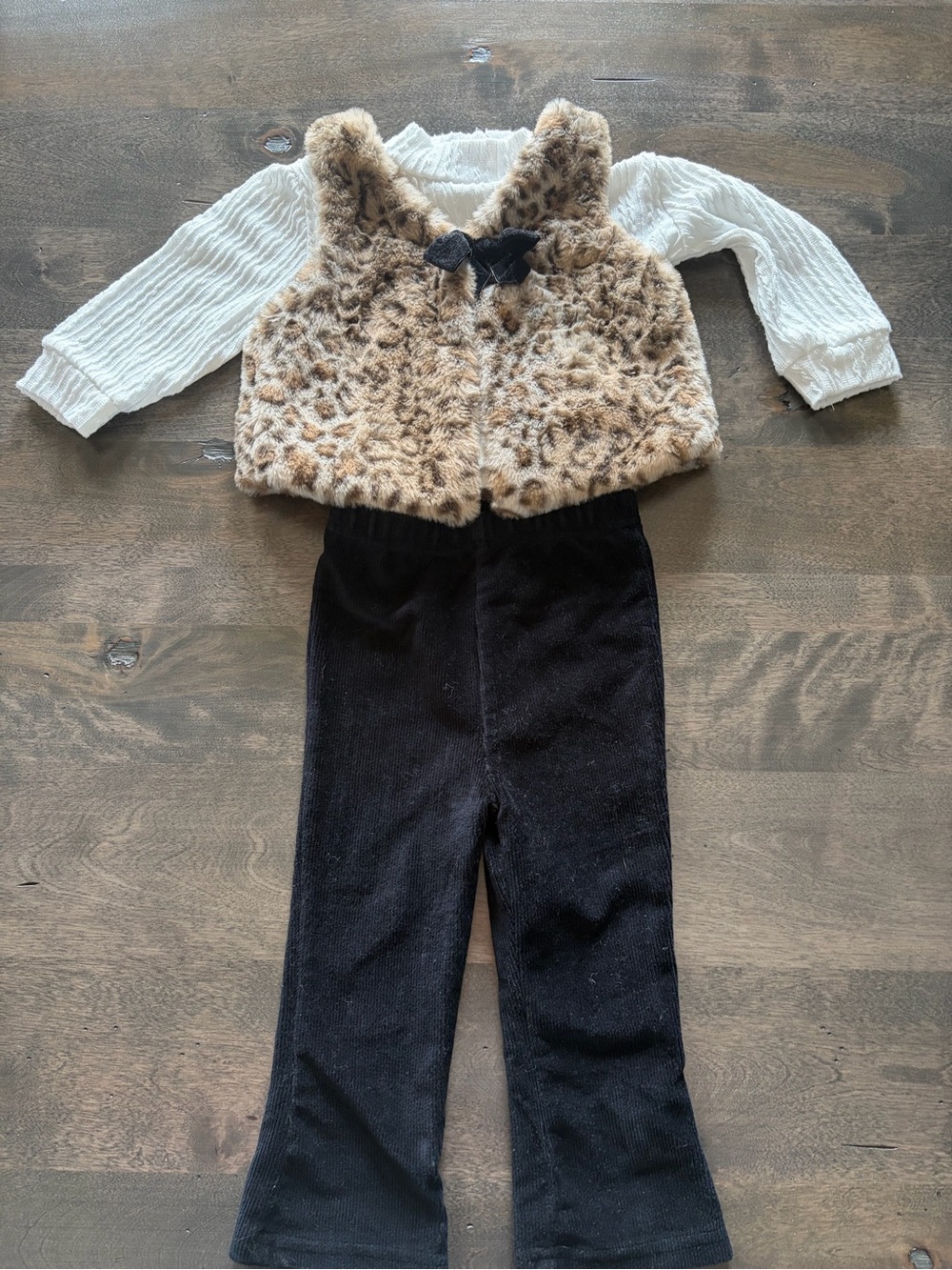 Rachel Zoe Leopard Faux Fur Vest Set with White Top and Black Pants